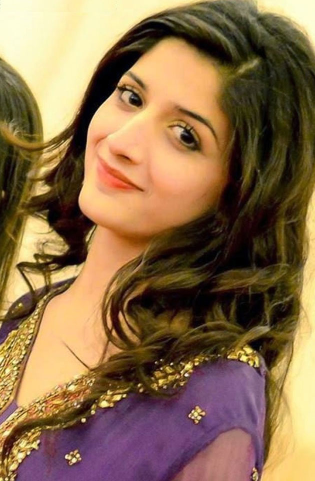 Julie Delhi Escort